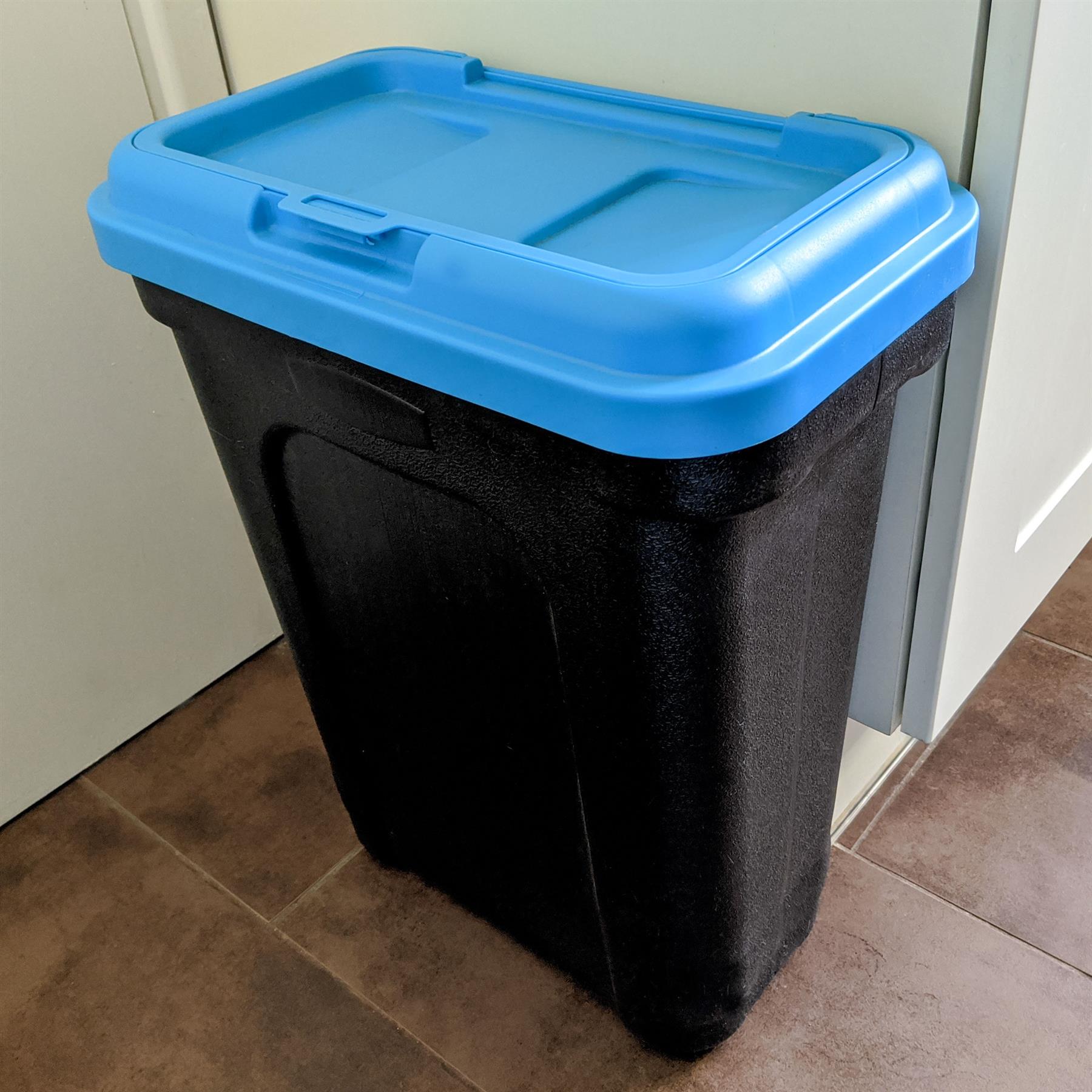 KCT Airtight Containers with Scoop for Dry Pet/Bird/Fish Food  - 7kg (15L) /15kg (30L)