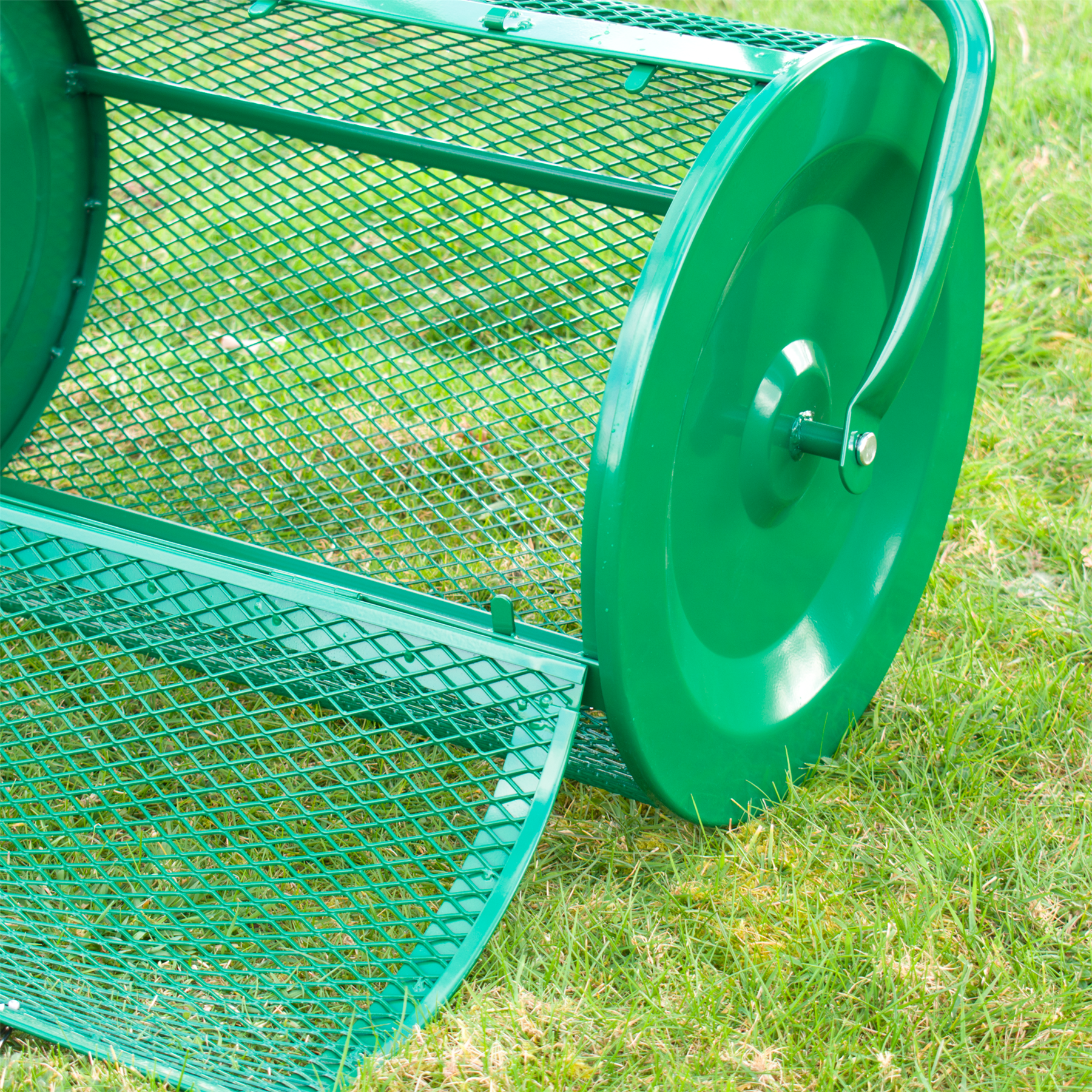 KCT Rolling Garden Lawn Compost Spreader 76L